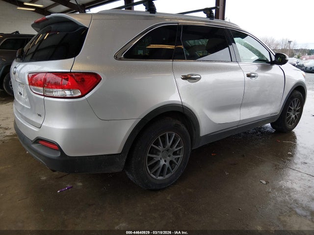5XYPGDA54HG334937 KIA Sorento 3.3l Lx