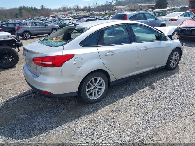 Ford FOCUS SE 2017 1FADP3F22HL278700 Image 4