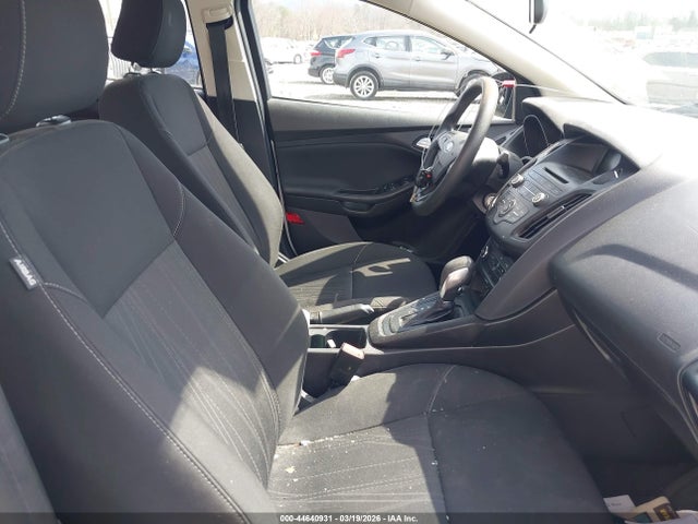 Ford FOCUS SE 2017 1FADP3F22HL278700 Image 5