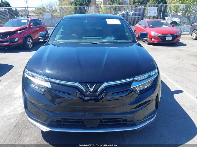 Vinfast Vf 8 Plus 2023 RLLV1AFA5PH002661 Image 12