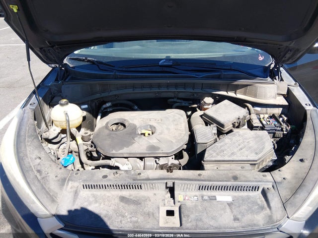 KM8J33A44JU684958 Hyundai TUCSON SEL