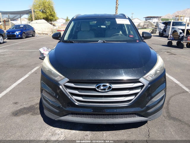 KM8J33A44JU684958 Hyundai TUCSON SEL