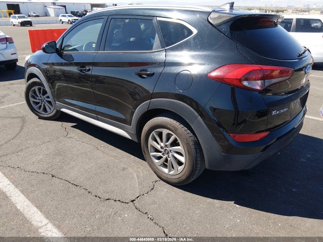 KM8J33A44JU684958 Hyundai TUCSON SEL