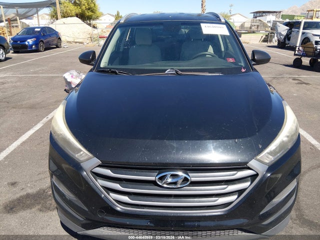 KM8J33A44JU684958 Hyundai TUCSON SEL