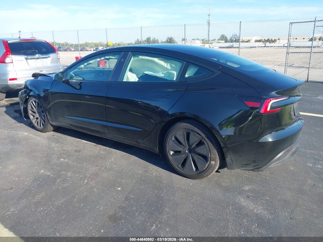 2026 TESLA MODEL 3 5YJ3E1EA9TF140138 Photo 2