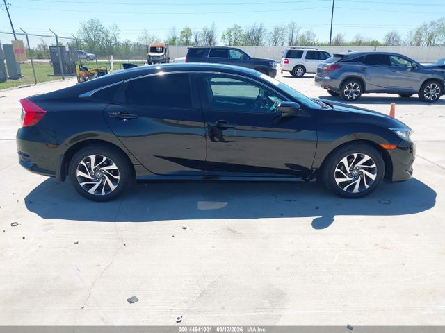 Honda CIVIC EX 2018 2HGFC2F71JH567527 Image 13