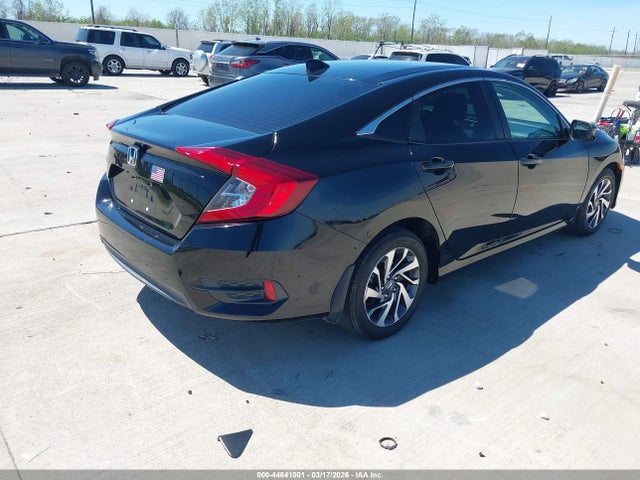 Honda CIVIC EX 2018 2HGFC2F71JH567527 Image 4