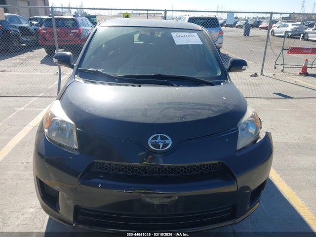 JTKKUPB40E1042538 Scion XD