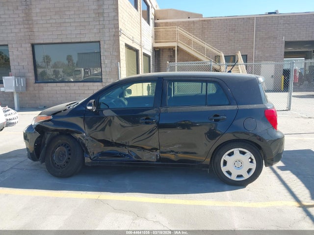 JTKKUPB40E1042538 Scion XD