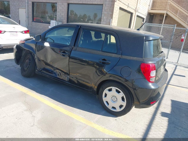 JTKKUPB40E1042538 Scion XD