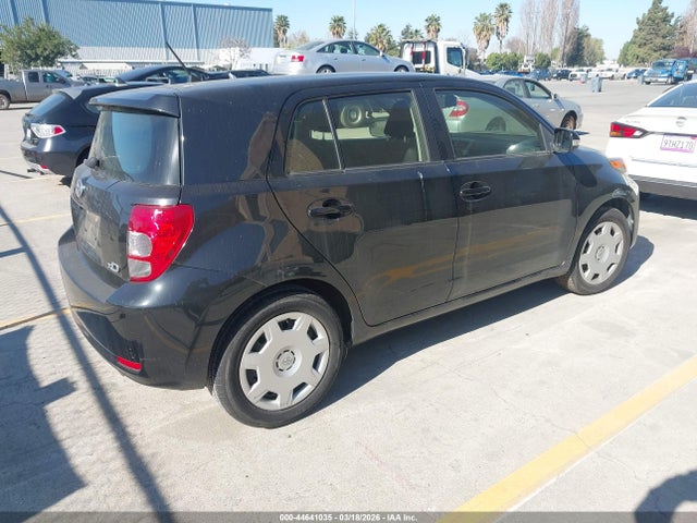 JTKKUPB40E1042538 Scion XD