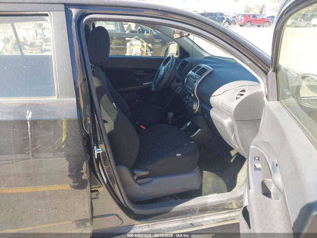 JTKKUPB40E1042538 Scion XD