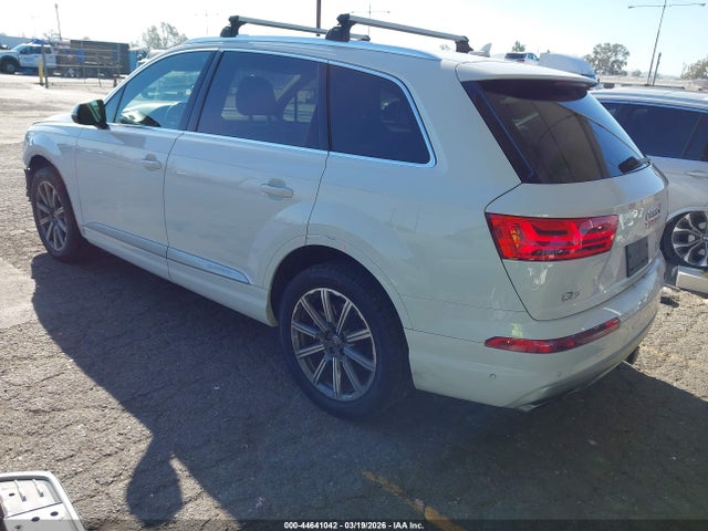 2019 AUDI Q7 WA1VAAF79KD013641 Photo 2