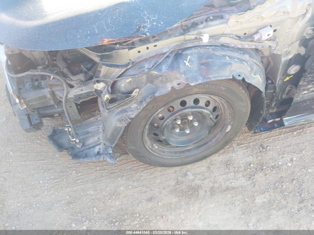 44641045 :رقم المزاد ، 5YFEPMAE0NP338885 vin ، 2022 Toyota Corolla Le مزاد بيع