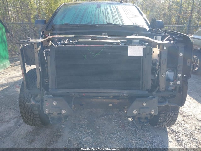 3GCUKREC6JG254523 Chevrolet Silverado 1500 2lt