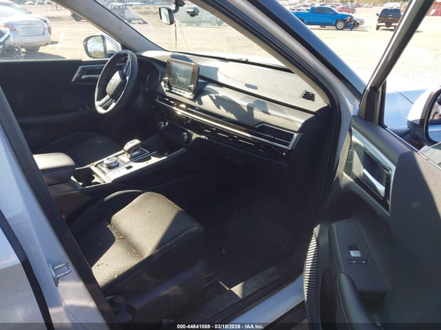 Продаж на аукціоні авто 2024 Mitsubishi Outlander Es 2.5 2wd, vin: JA4J3UA81RZ011423, номер лоту: 44641069