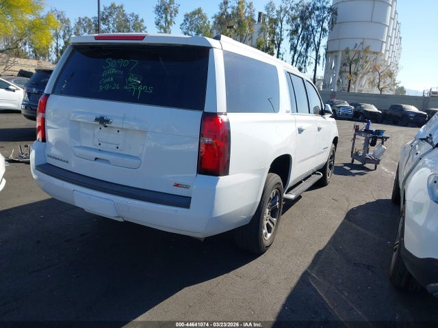 Chevrolet Suburban Lt 2017 1GNSKHKC8HR261044 Image 4