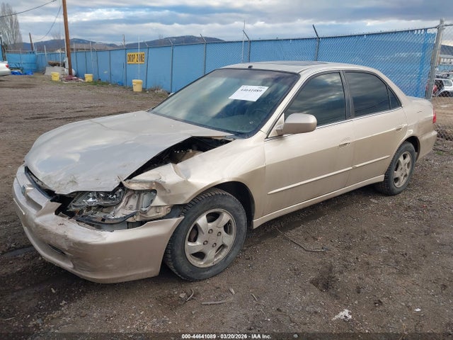 2000 Honda Accord 2.3 Ex მანქანა იყიდება აუქციონზე, vin: JHMCG6580YC030442, აუქციონის ნომერი: 44641089