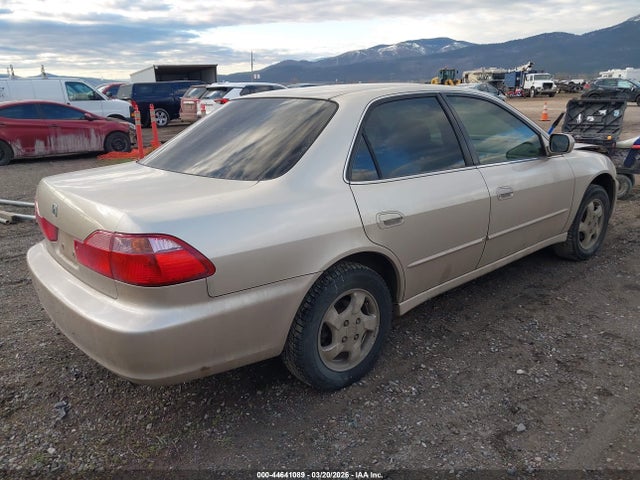 2000 Honda Accord 2.3 Ex მანქანა იყიდება აუქციონზე, vin: JHMCG6580YC030442, აუქციონის ნომერი: 44641089