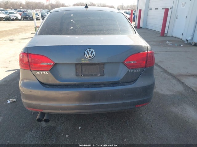 44641112 :رقم المزاد ، 3VWLX7AJ7BM029789 vin ، 2011 Volkswagen Jetta 2.5l Sel مزاد بيع