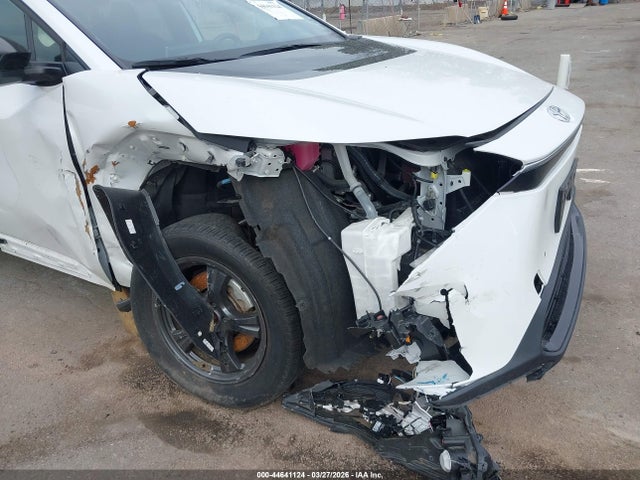 Продажа на аукционе авто 2024 Toyota Bz4x Xle, vin: JTMABACA9RA057314, номер лота: 44641124