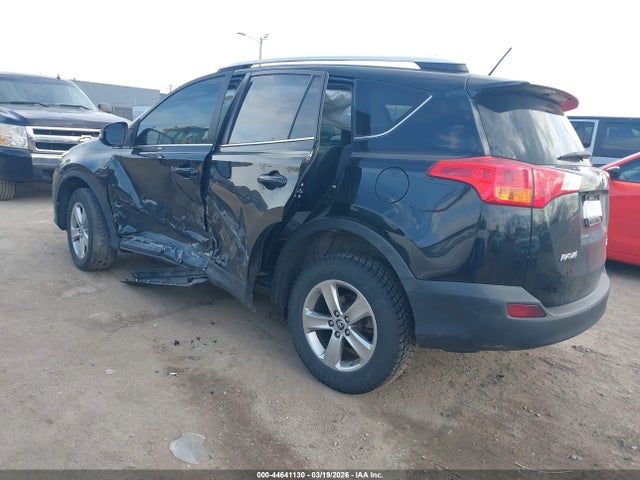 44641130 :رقم المزاد ، 2T3RFREV5FW352316 vin ، 2015 Toyota Rav4 Xle مزاد بيع