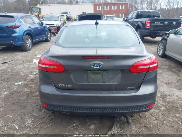44641132 :رقم المزاد ، 1FADP3E24GL256410 vin ، 2016 Ford Focus S مزاد بيع