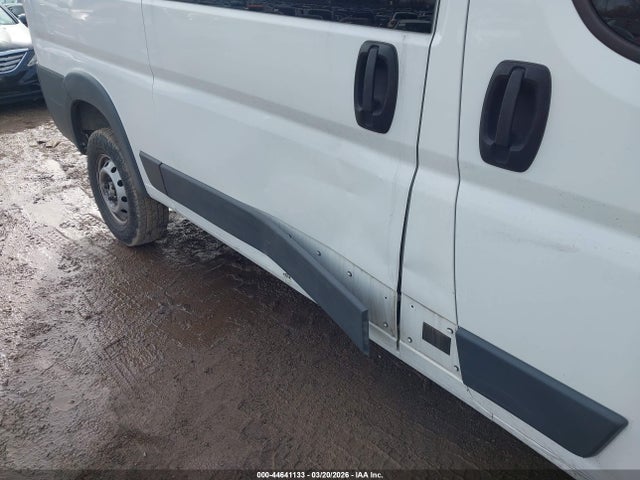 2016 Ram Promaster 1500 Low Roof მანქანა იყიდება აუქციონზე, vin: 3C6TRVAG0GE125908, აუქციონის ნომერი: 44641133