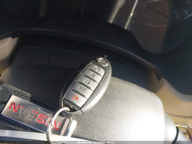 Продажа на аукционе авто 2016 Nissan Pathfinder Platinum, vin: 5N1AR2MM3GC669760, номер лота: 44641143