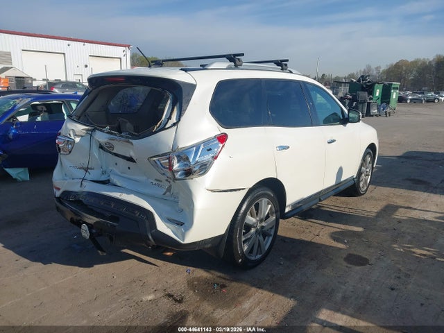 Продажа на аукционе авто 2016 Nissan Pathfinder Platinum, vin: 5N1AR2MM3GC669760, номер лота: 44641143