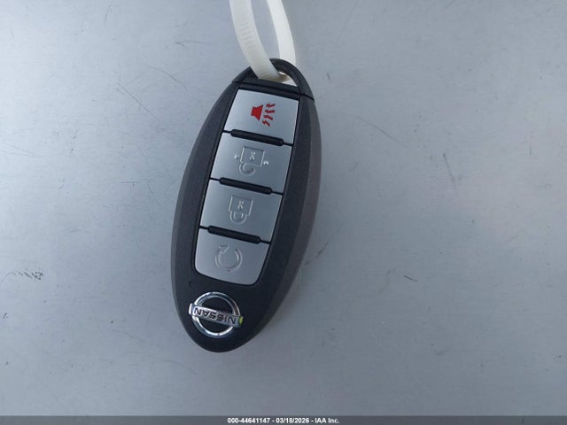 5N1AT3BA0MC816127 Nissan Rogue Sv Fwd