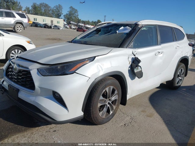 Toyota Highlander Xle 2026 5TDKDRBH1TS599044 Image 2
