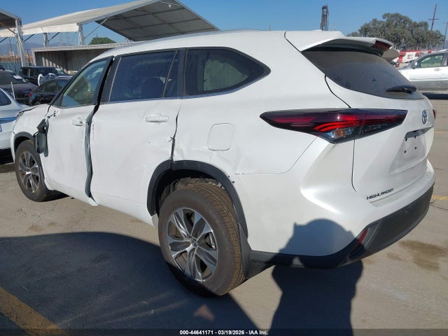 Toyota Highlander Xle 2026 5TDKDRBH1TS599044 Image 3
