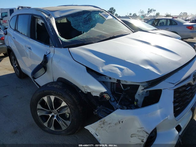 Toyota Highlander Xle 2026 5TDKDRBH1TS599044 Image 6