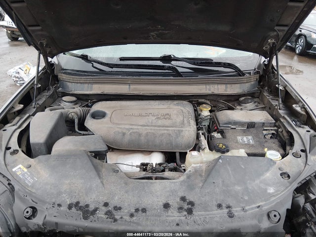2019 Jeep Cherokee Limited Fwd მანქანა იყიდება აუქციონზე, vin: 1C4PJLDB2KD325897, აუქციონის ნომერი: 44641173