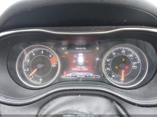 2019 Jeep Cherokee Limited Fwd მანქანა იყიდება აუქციონზე, vin: 1C4PJLDB2KD325897, აუქციონის ნომერი: 44641173