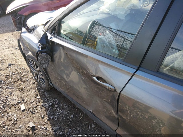 44641183 :رقم المزاد ، 3N1CP5CV4ML523126 vin ، 2021 Nissan Kicks Sv Xtronic Cvt مزاد بيع