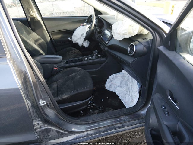 44641183 :رقم المزاد ، 3N1CP5CV4ML523126 vin ، 2021 Nissan Kicks Sv Xtronic Cvt مزاد بيع