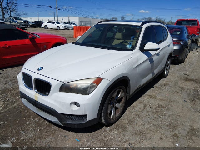 2014 BMW X1 WBAVM1C52EVW49278 Photo 1