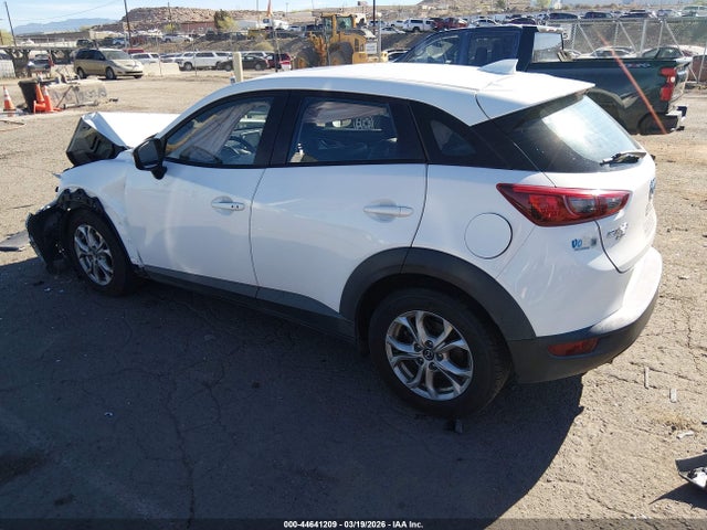 2016 MAZDA CX-3 JM1DKBC75G0110259 Photo 2