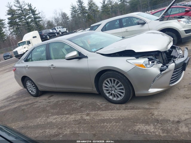 Toyota CAMRY LE 2016 4T4BF1FK0GR533671 Image 14