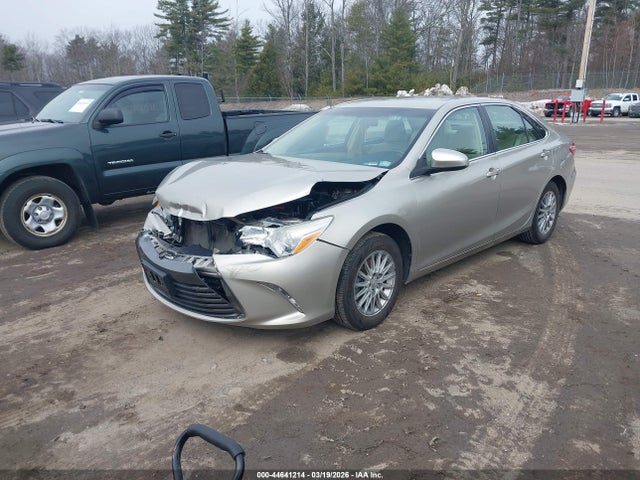 Toyota CAMRY LE 2016 4T4BF1FK0GR533671 Image 2