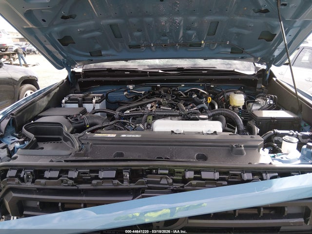 2026 Toyota 4runner Sr5 მანქანა იყიდება აუქციონზე, vin: JTEVA5BR4T5080644, აუქციონის ნომერი: 44641220