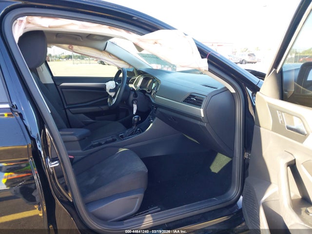 Продажа на аукционе авто 2019 Volkswagen Jetta 1.4t R-line/1.4t S/1.4t Se, vin: 3VWC57BU2KM028306, номер лота: 44641240