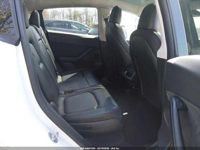Продаж на аукціоні авто 2022 Tesla Model Y Long Range Dual Motor All-wheel Drive, vin: 7SAYGAEE0NF400659, номер лоту: 44641254