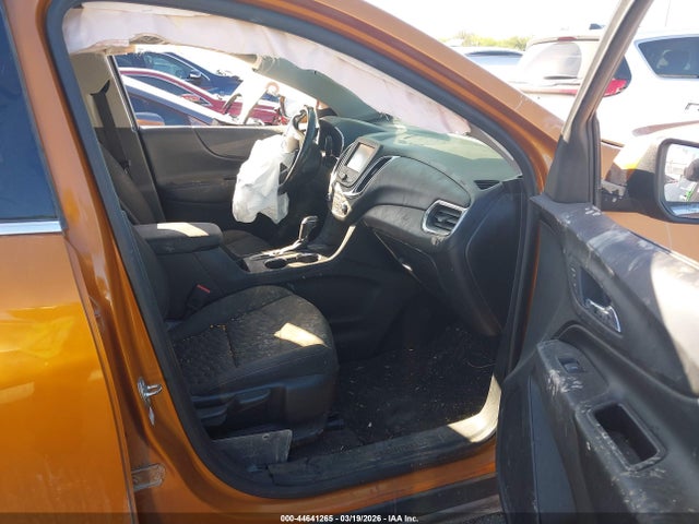 Продаж на аукціоні авто 2018 Chevrolet Equinox Lt, vin: 2GNAXJEV5J6330971, номер лоту: 44641265
