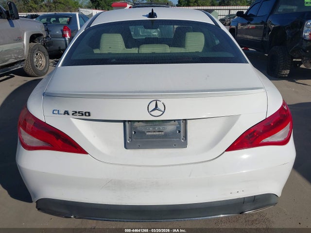 44641268 :رقم المزاد ، WDDSJ4EB8KN712503 vin ، 2019 Mercedes-benz Cla 250 مزاد بيع