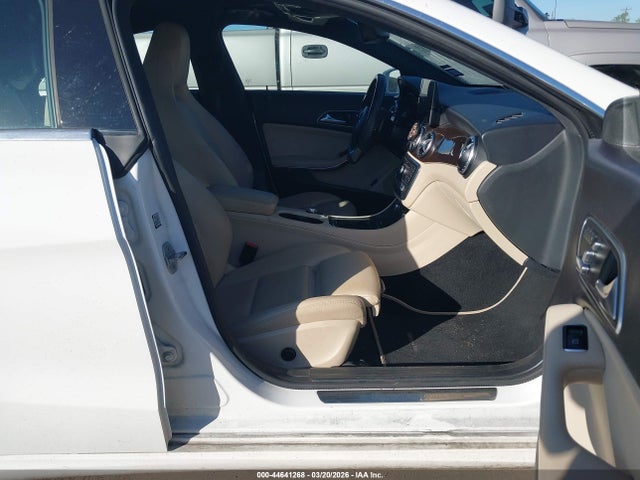 44641268 :رقم المزاد ، WDDSJ4EB8KN712503 vin ، 2019 Mercedes-benz Cla 250 مزاد بيع