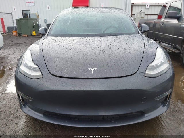 44641301 :رقم المزاد ، 5YJ3E1EB0NF242942 vin ، 2022 Tesla Model 3 Long Range Dual Motor All-wheel Drive مزاد بيع