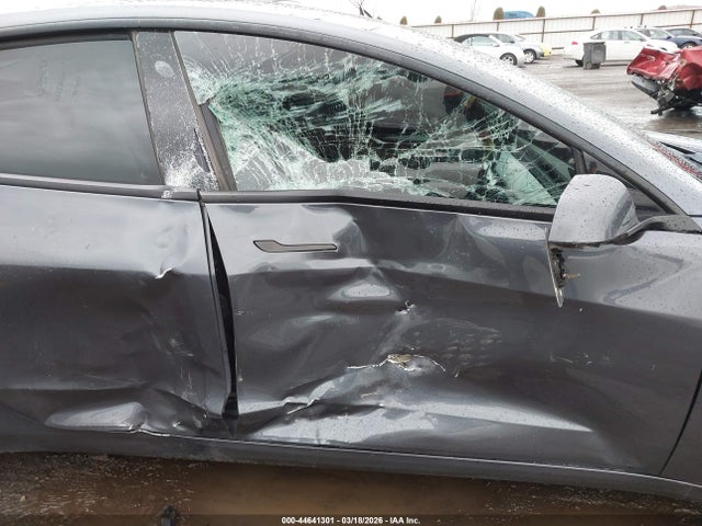 2022 TESLA MODEL 3 5YJ3E1EB0NF242942 Photo 5